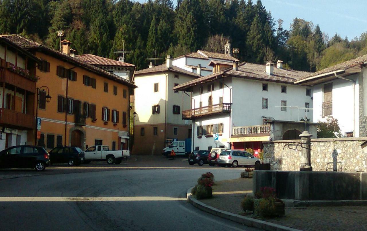 Hotel Sot la Cleva Socchieve Exterior foto